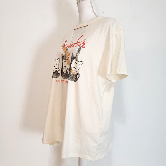 Fender Vinyl Icons Beige Womens SIZE L Graphic Guitar Logo T Shirt Short Sleeve - Picture 3 of 13